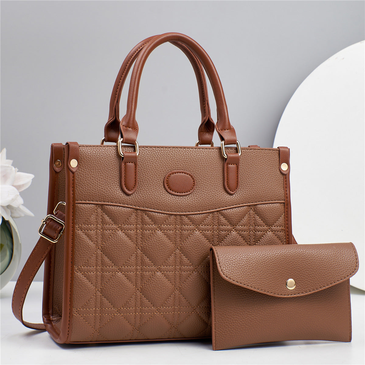 Elegant Quilted Two-Tone Handbag with Matching Wallet