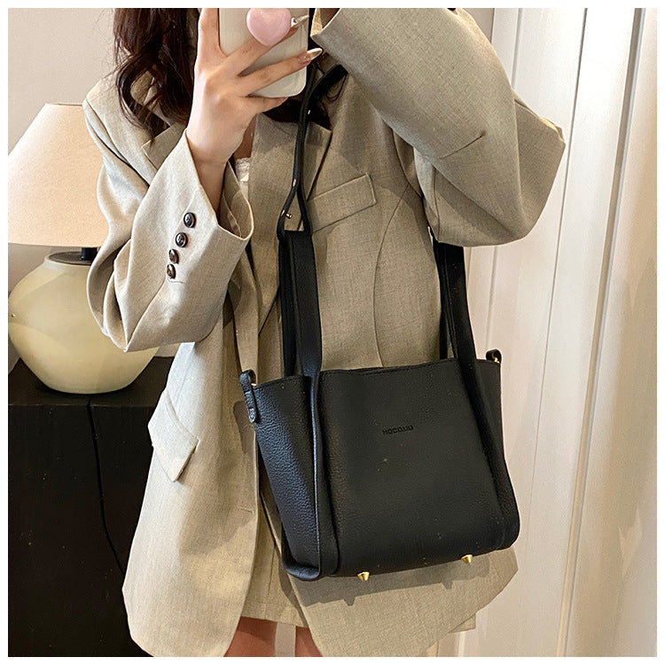 Luxe Black Bucket Bag