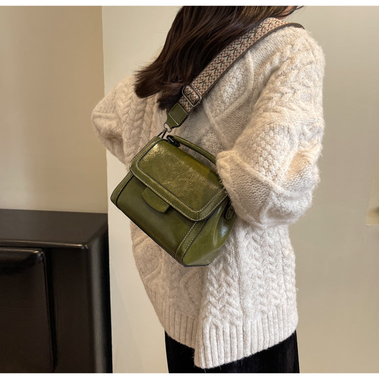 Vintage Olive Green Structured Shoulder Bag with Patterned Strap