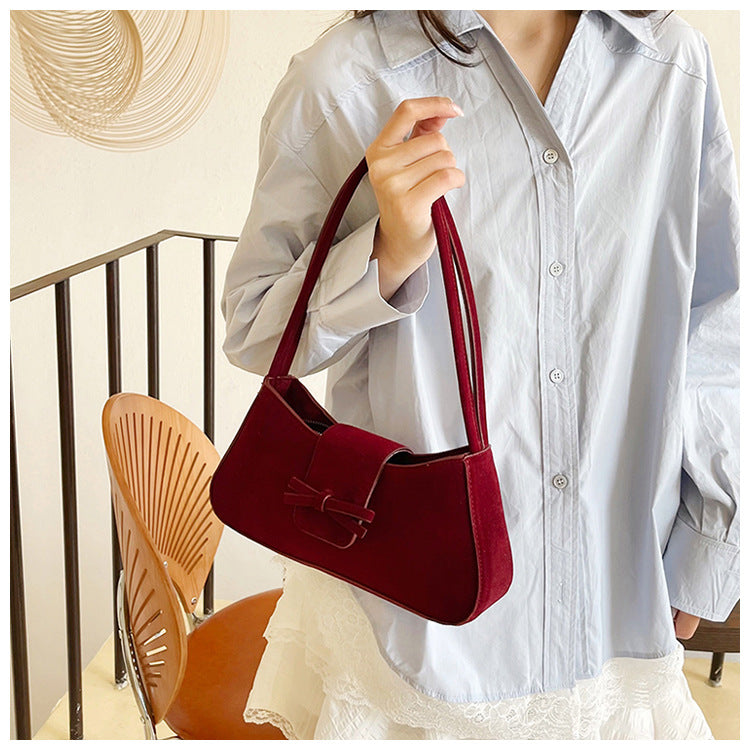 Classic Red Velvet Shoulder Bag with Bow