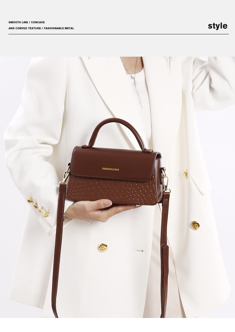Elegant White Mini Crossbody Bag with Flap Closure