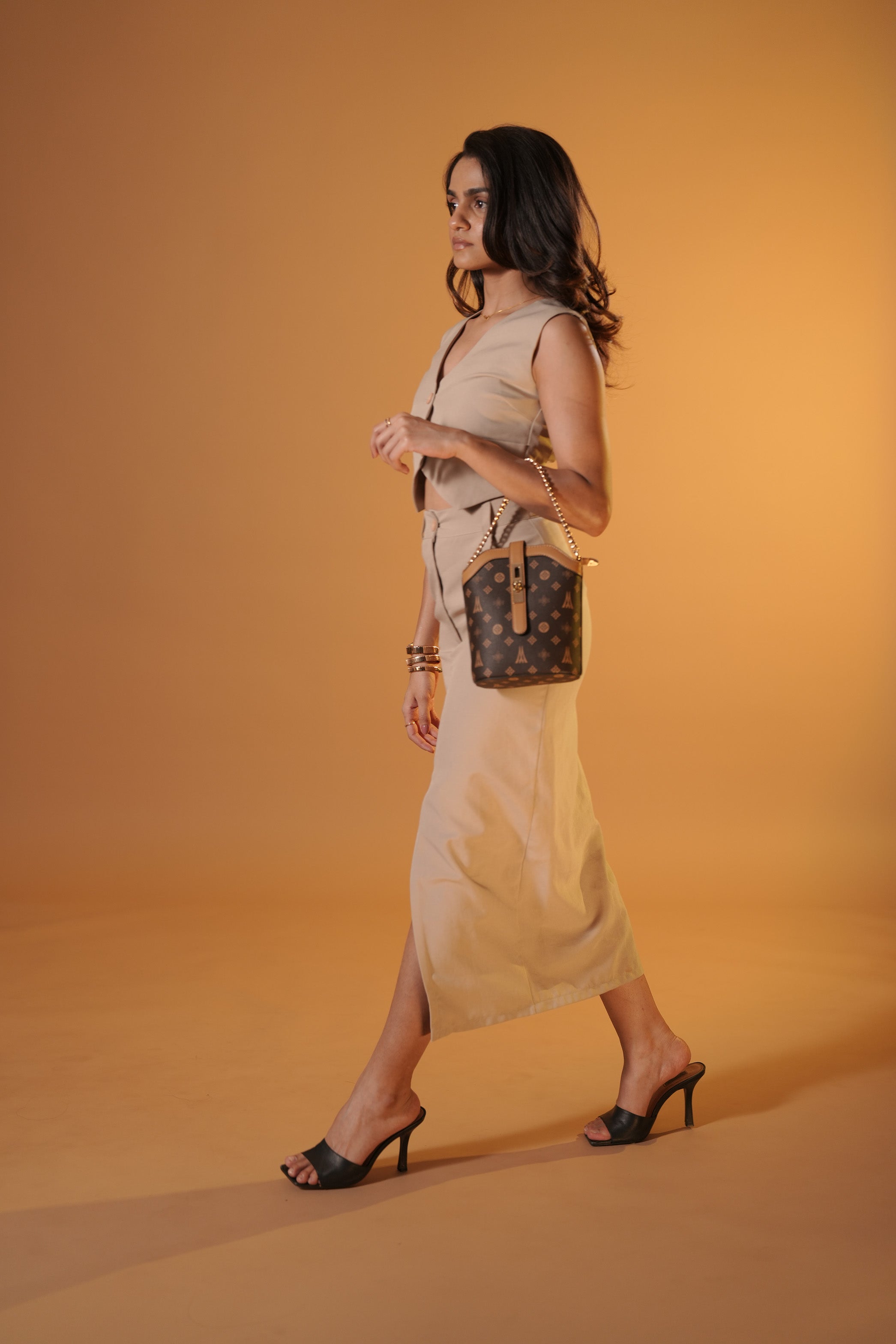 Flexi Bucket Crossbody Bag