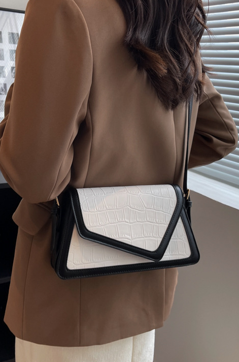 Elite Frame Shoulder Bag